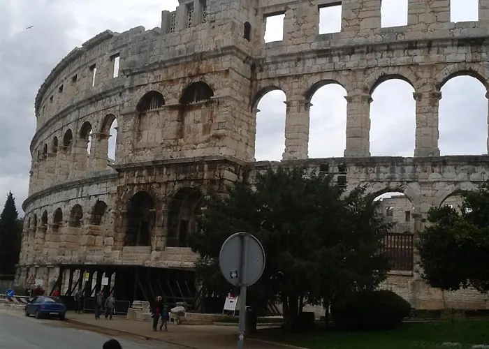 아파트 2 In Marica