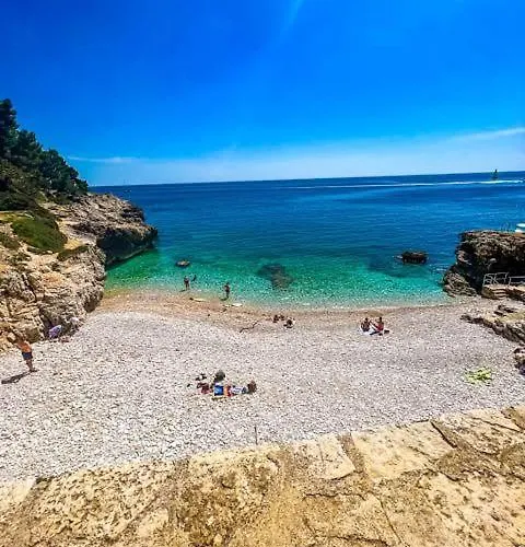 아파트 2 In Marica